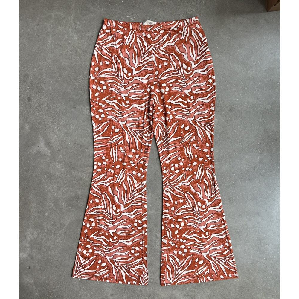 DVF Diane Von Furstenberg Brooklyn Pants Huge Water Tiger Caramel Flare L print